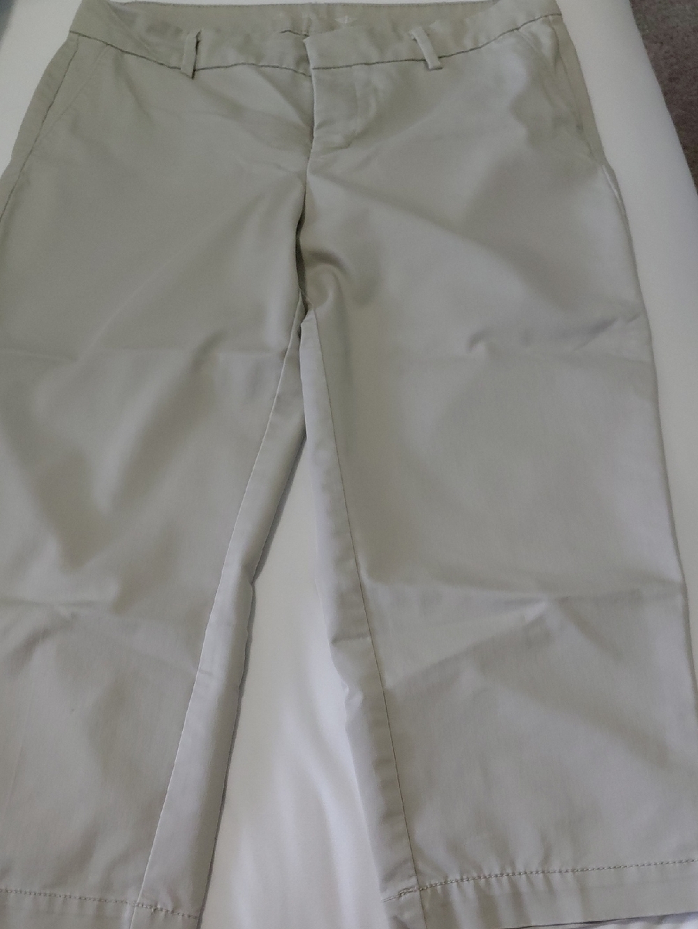 Dockers Light Khaki Flat-Front Dress Capri's